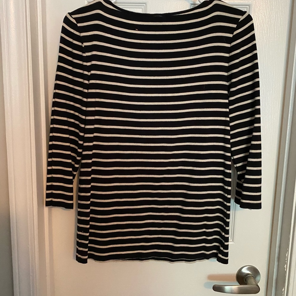 🌈Last Chance 4/1!!🌈Ann Taylor 3/4 sleeve top🌈 - Picture 4 of 4
